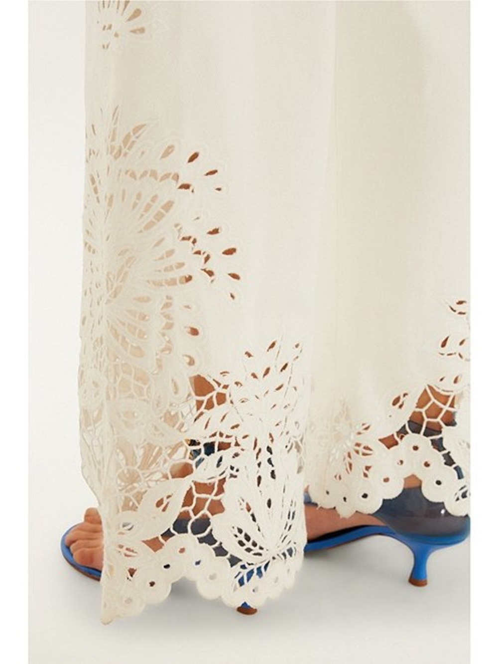 Farm Rio High Rise Embroidered Eyelet off-white Denim Wide Leg Pants - size 26 - Picture 4 of 13